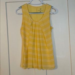 Women’s Sleeveless Blouse